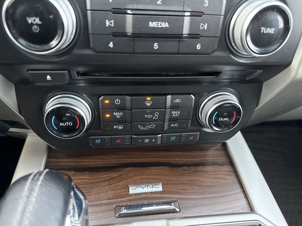 2015 Ford F-150 Lariat