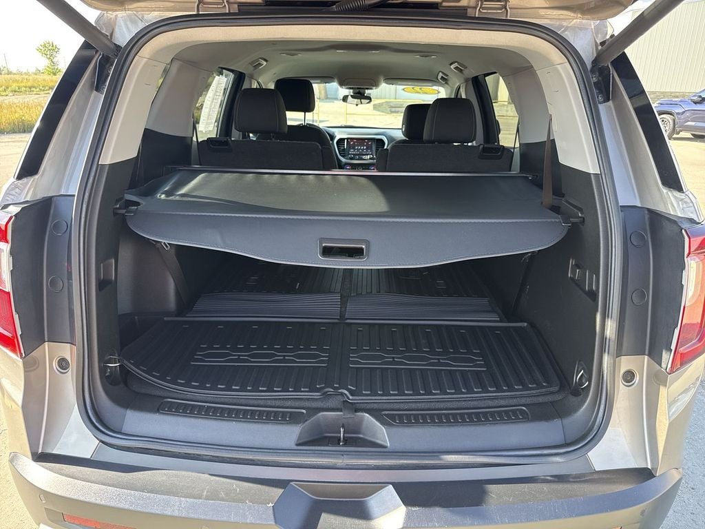 2022 GMC Acadia SLE