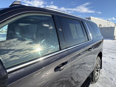 2023 Chevrolet Suburban LT
