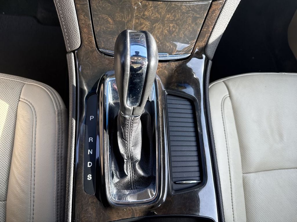 2015 Lincoln MKS Base