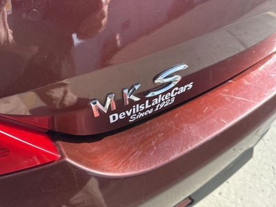 2015 Lincoln MKS Base