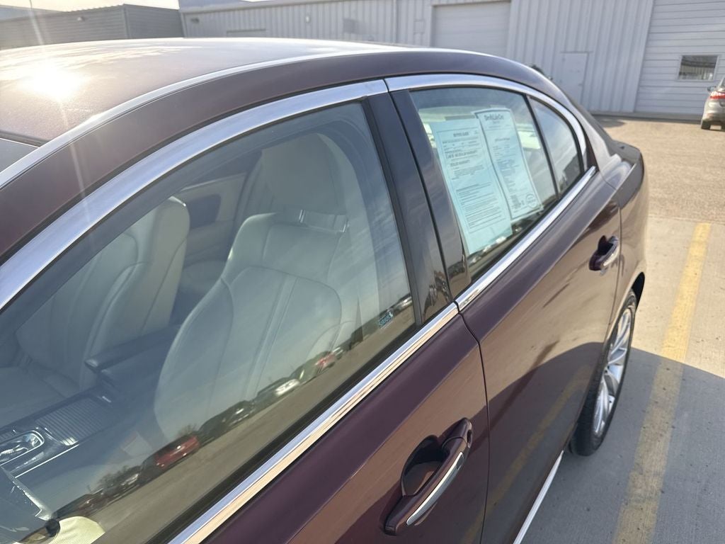 2015 Lincoln MKS Base