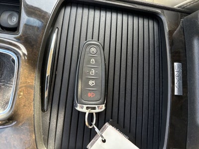 2015 Lincoln MKS Base