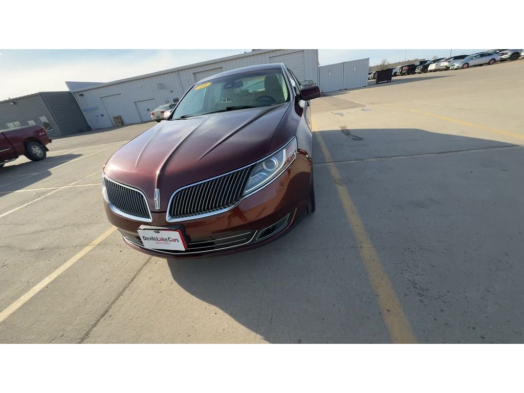 2015 Lincoln MKS Base