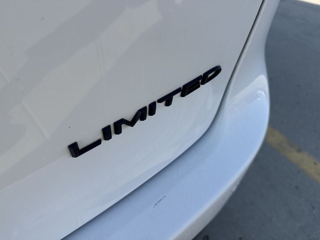 2025 Chrysler Pacifica Limited