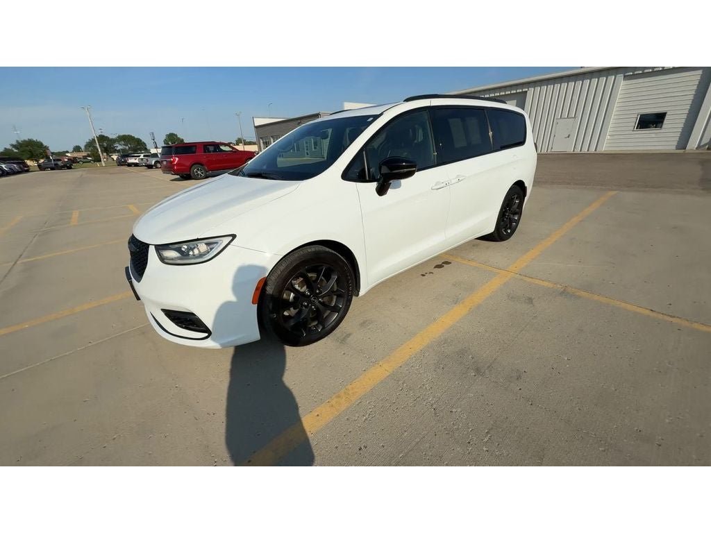 2025 Chrysler Pacifica Limited