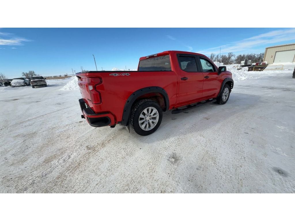 2021 Chevrolet Silverado Custom