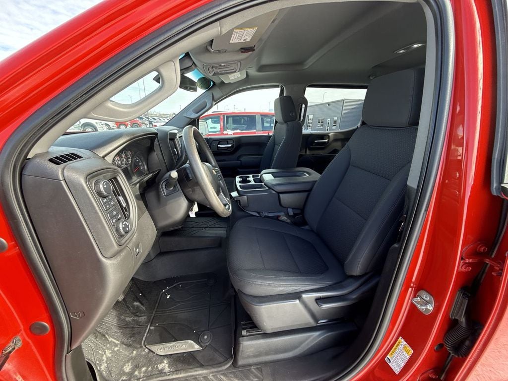 2021 Chevrolet Silverado Custom