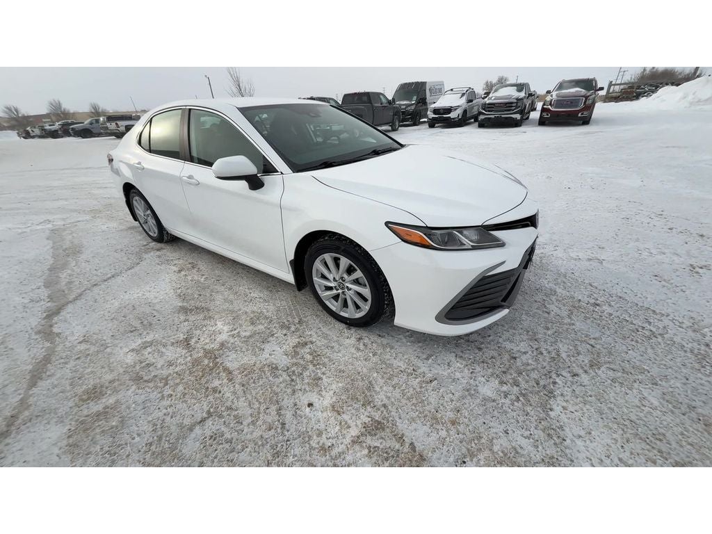 2022 Toyota Camry LE