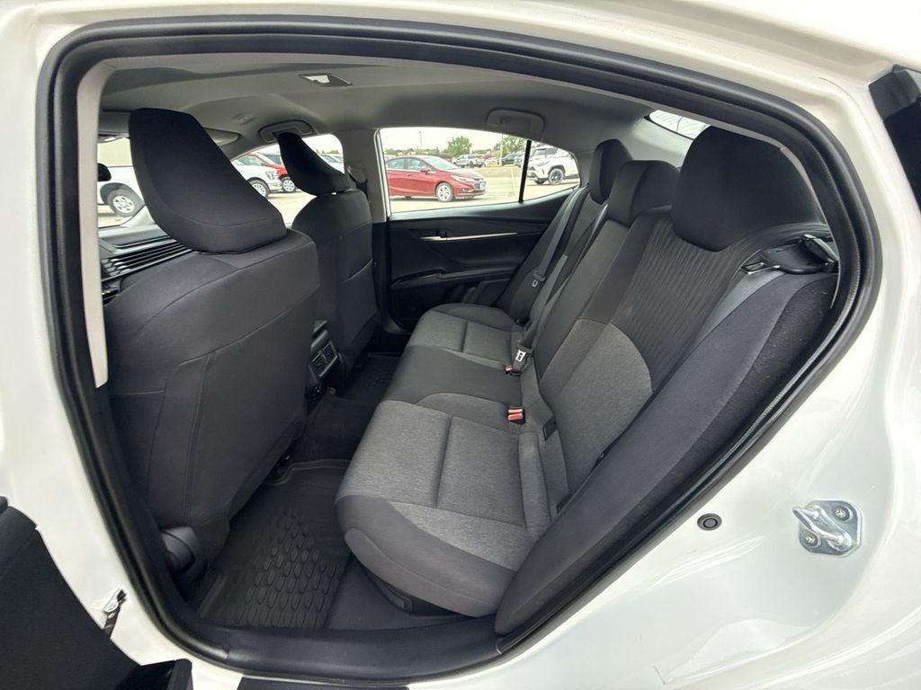 2025 Toyota Camry Hybrid LE