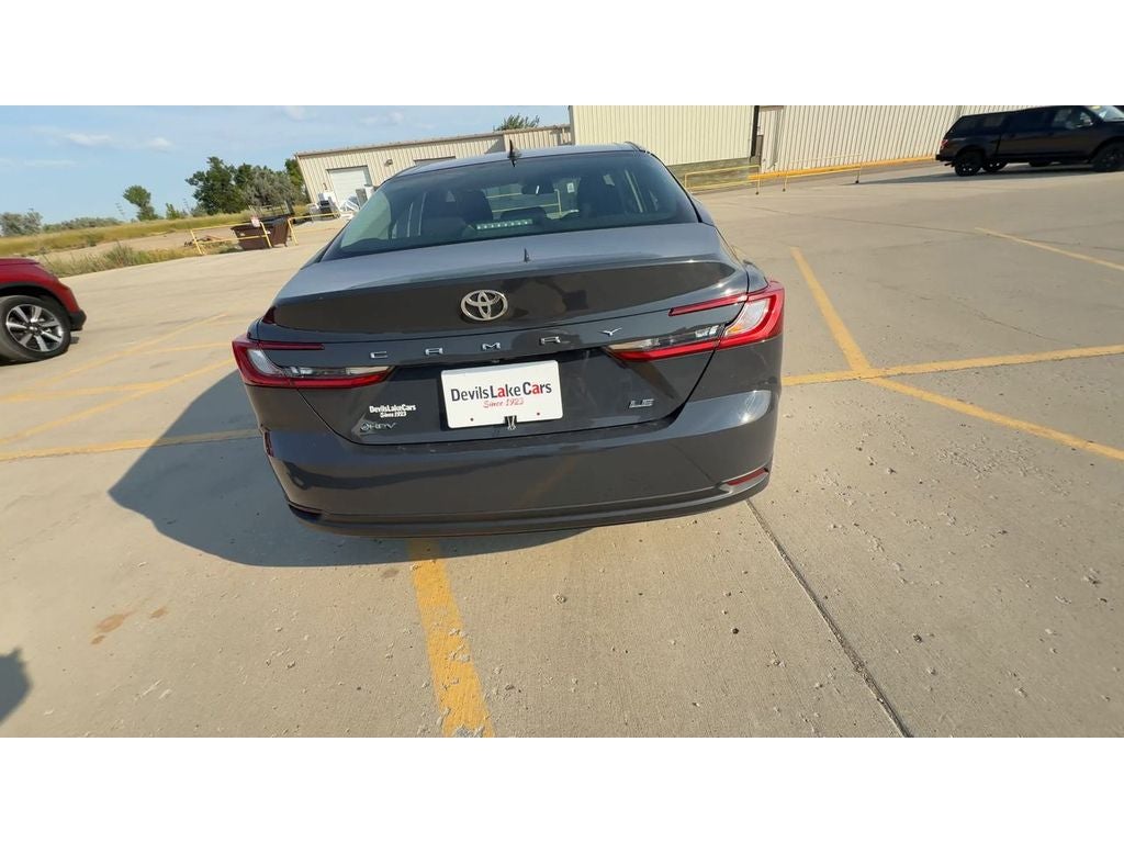 2025 Toyota Camry Hybrid LE