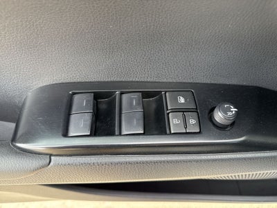 2025 Toyota Camry Hybrid LE