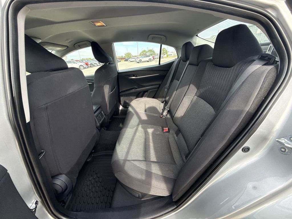 2025 Toyota Camry Hybrid LE