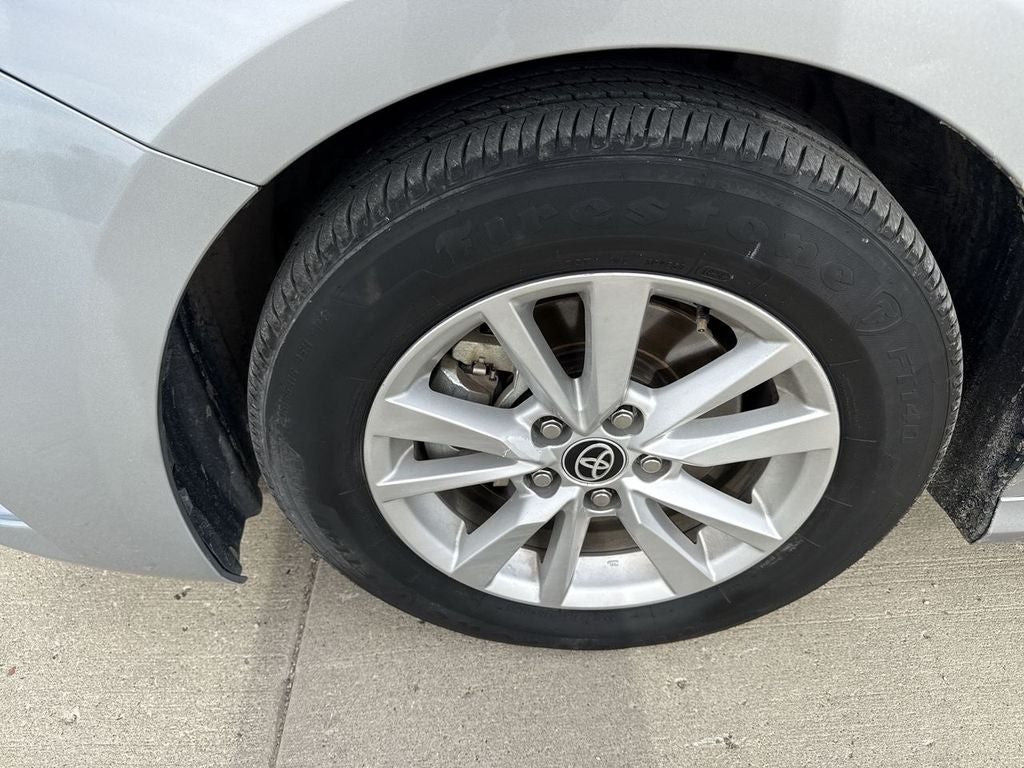 2025 Toyota Camry Hybrid LE