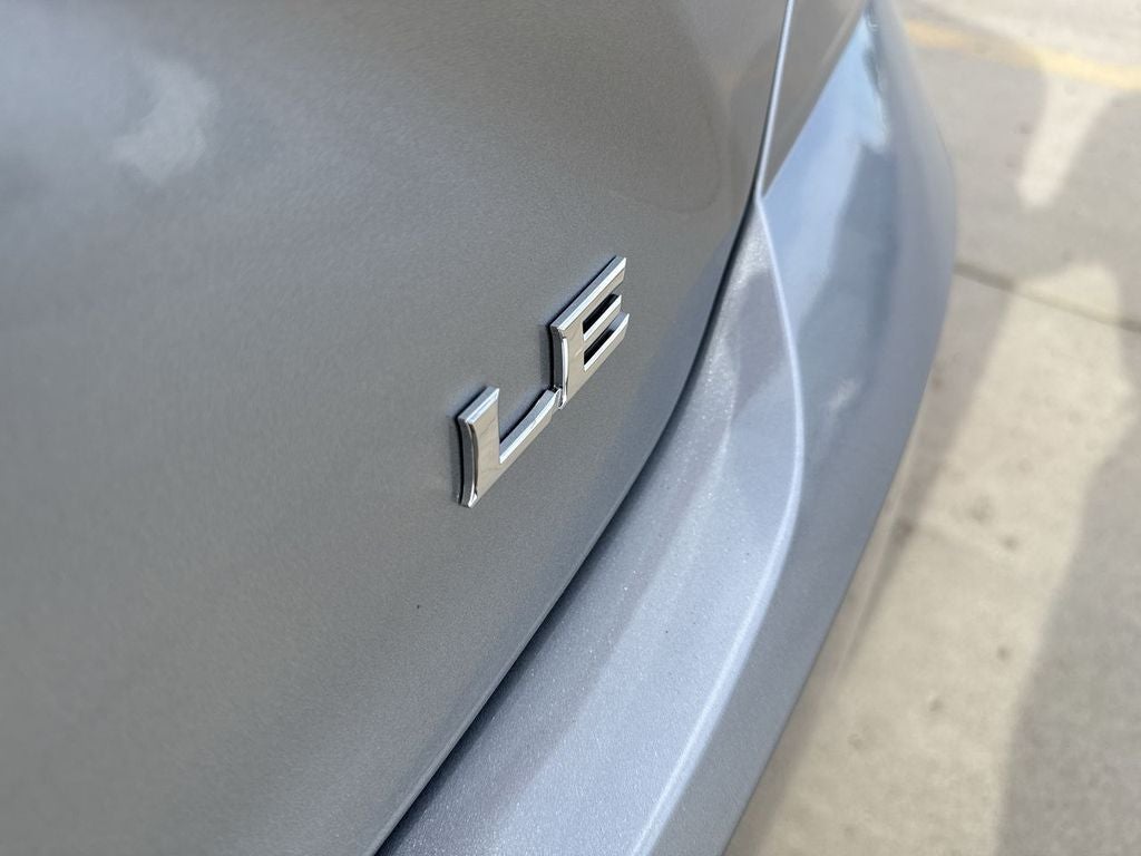 2025 Toyota Camry Hybrid LE