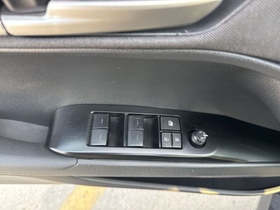 2025 Toyota Camry Hybrid LE