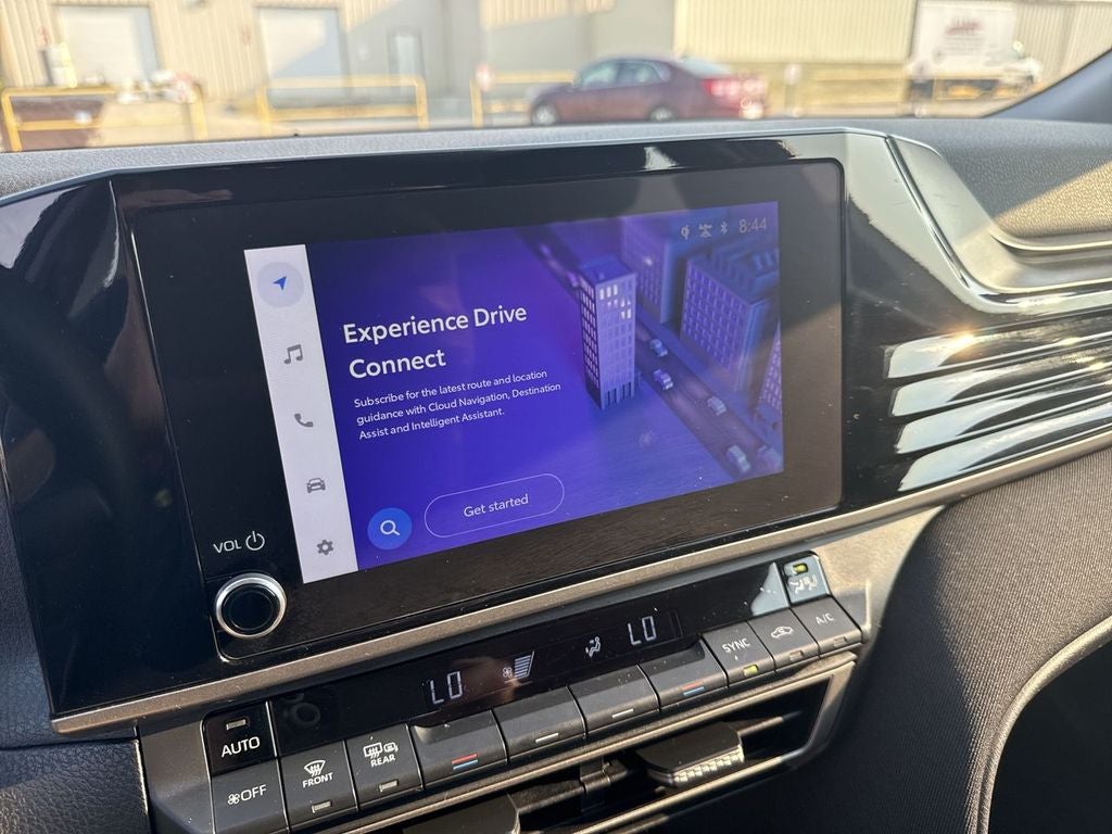 2025 Toyota Camry Hybrid LE