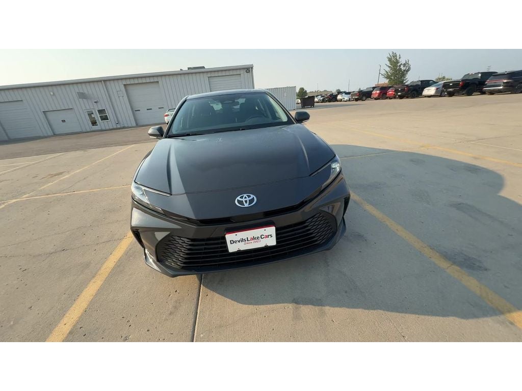 2025 Toyota Camry Hybrid LE