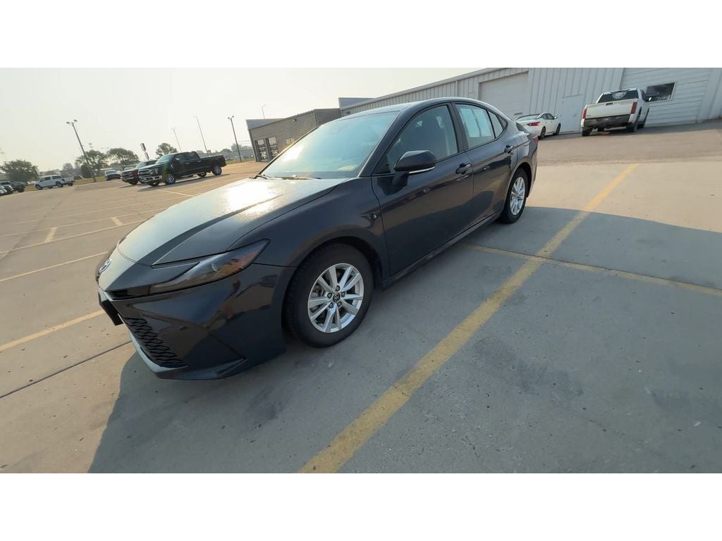 2025 Toyota Camry Hybrid LE