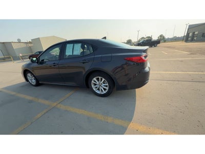 2025 Toyota Camry Hybrid LE