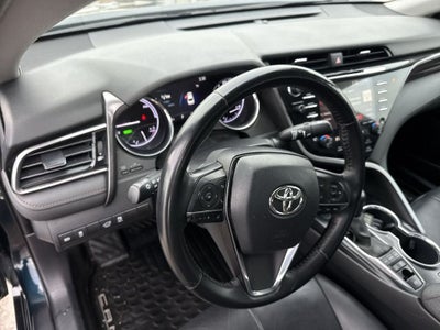 2020 Toyota Camry Hybrid Hybrid XLE