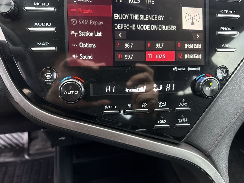 2020 Toyota Camry Hybrid Hybrid XLE