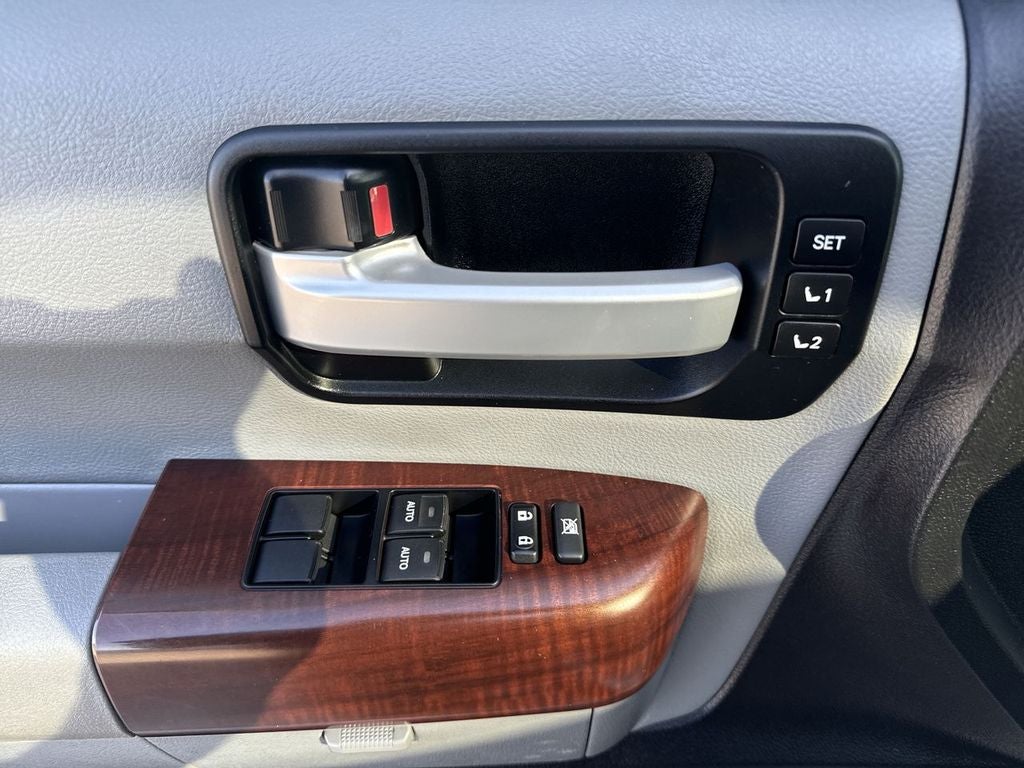 2011 Toyota Sequoia Platinum