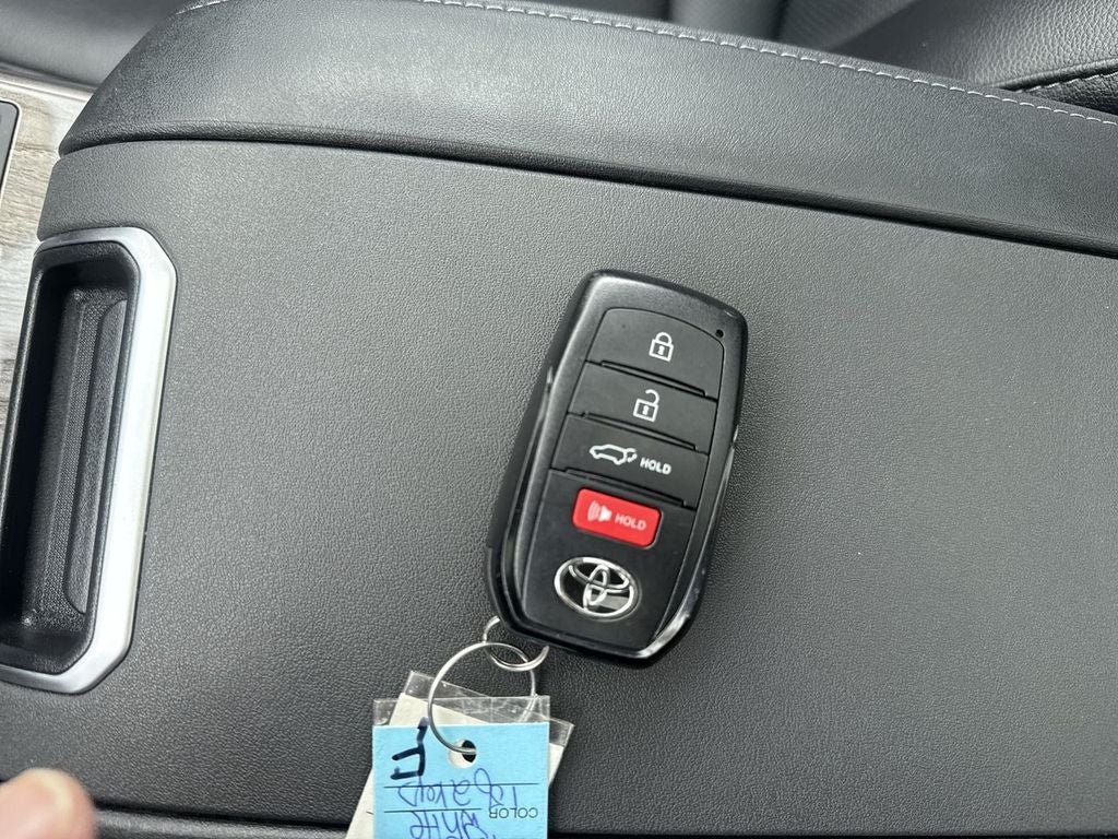 2025 Toyota Highlander Hybrid Hybrid Platinum