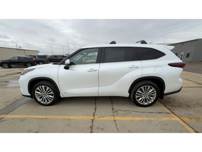 2025 Toyota Highlander Hybrid Hybrid Platinum