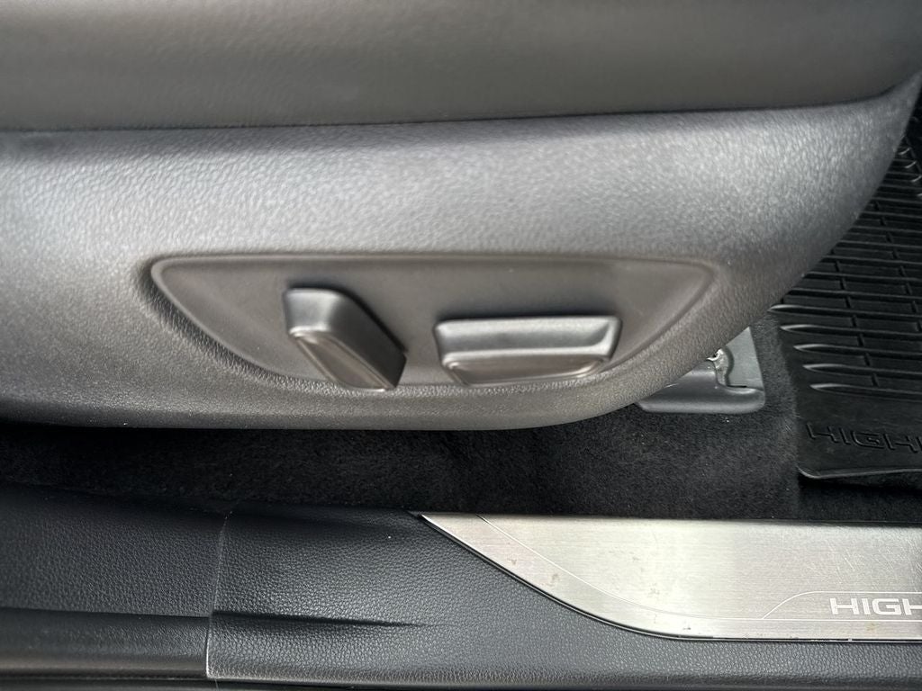 2021 Toyota Highlander Hybrid Hybrid Platinum