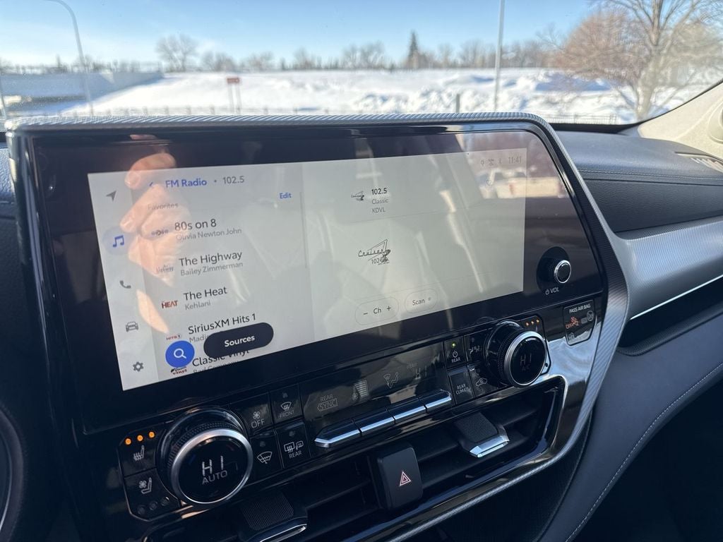 2023 Toyota Highlander Platinum