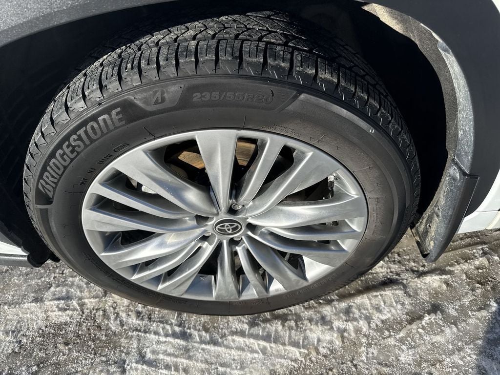 2023 Toyota Highlander Platinum