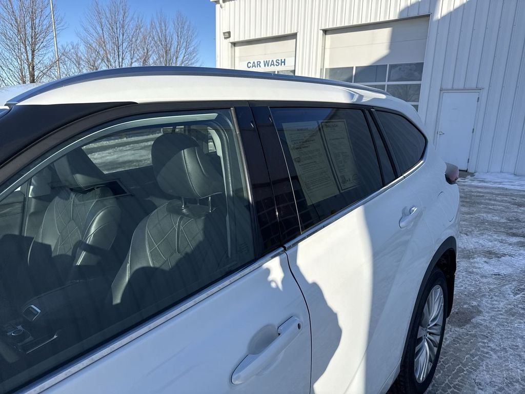 2023 Toyota Highlander Platinum