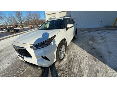 2023 Toyota Highlander Platinum