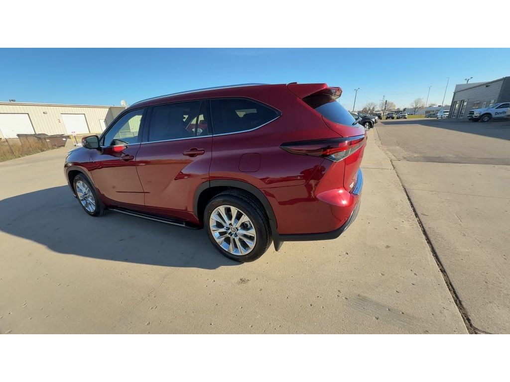 2024 Toyota Highlander Limited