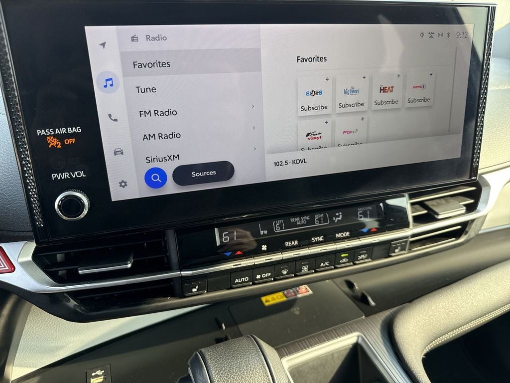 2025 Toyota Sienna XLE
