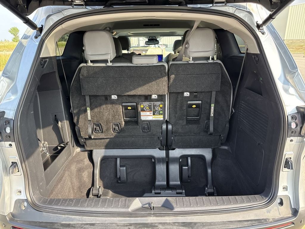 2025 Toyota Sienna XLE