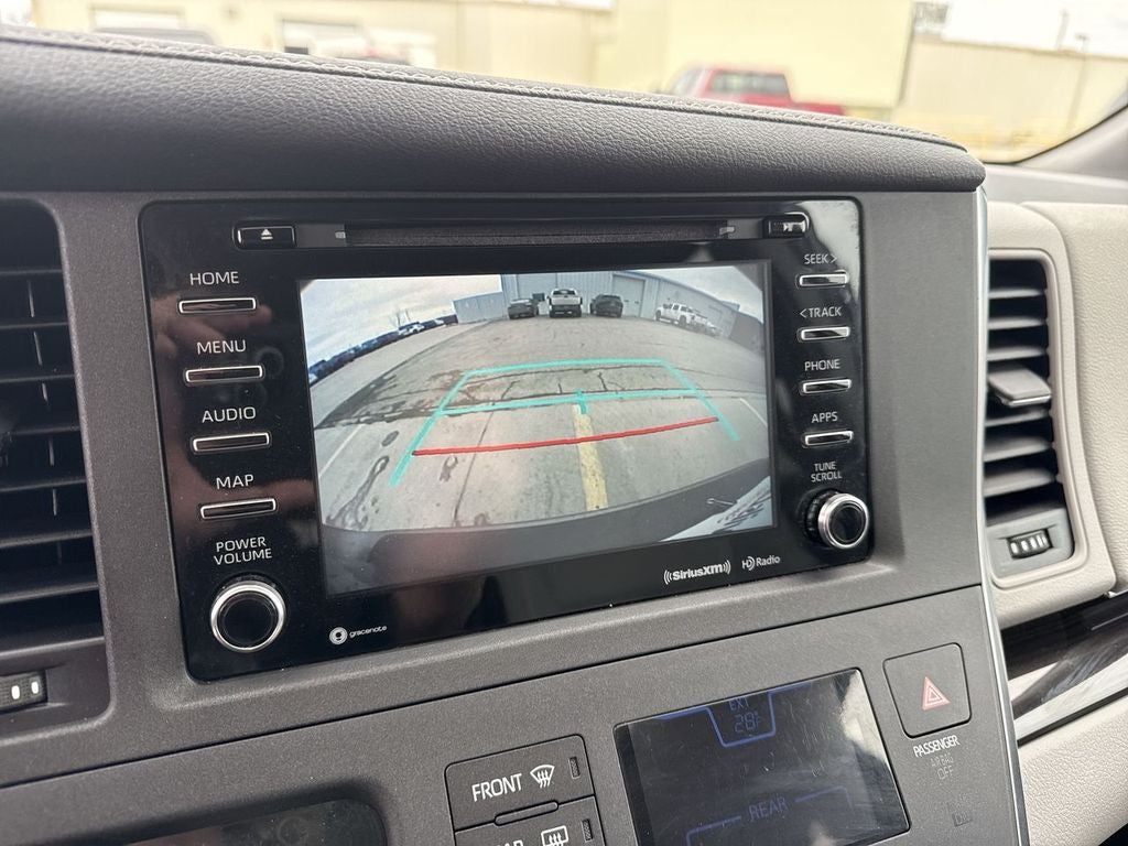 2019 Toyota Sienna XLE