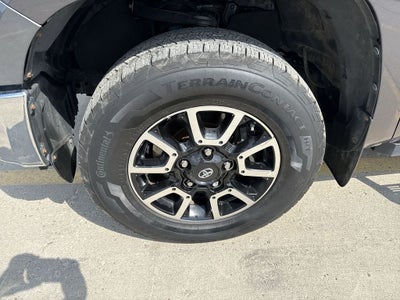 2017 Toyota Tundra SR5