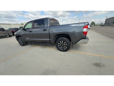 2017 Toyota Tundra SR5
