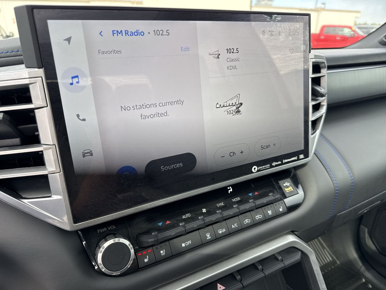2023 Toyota Tundra Platinum