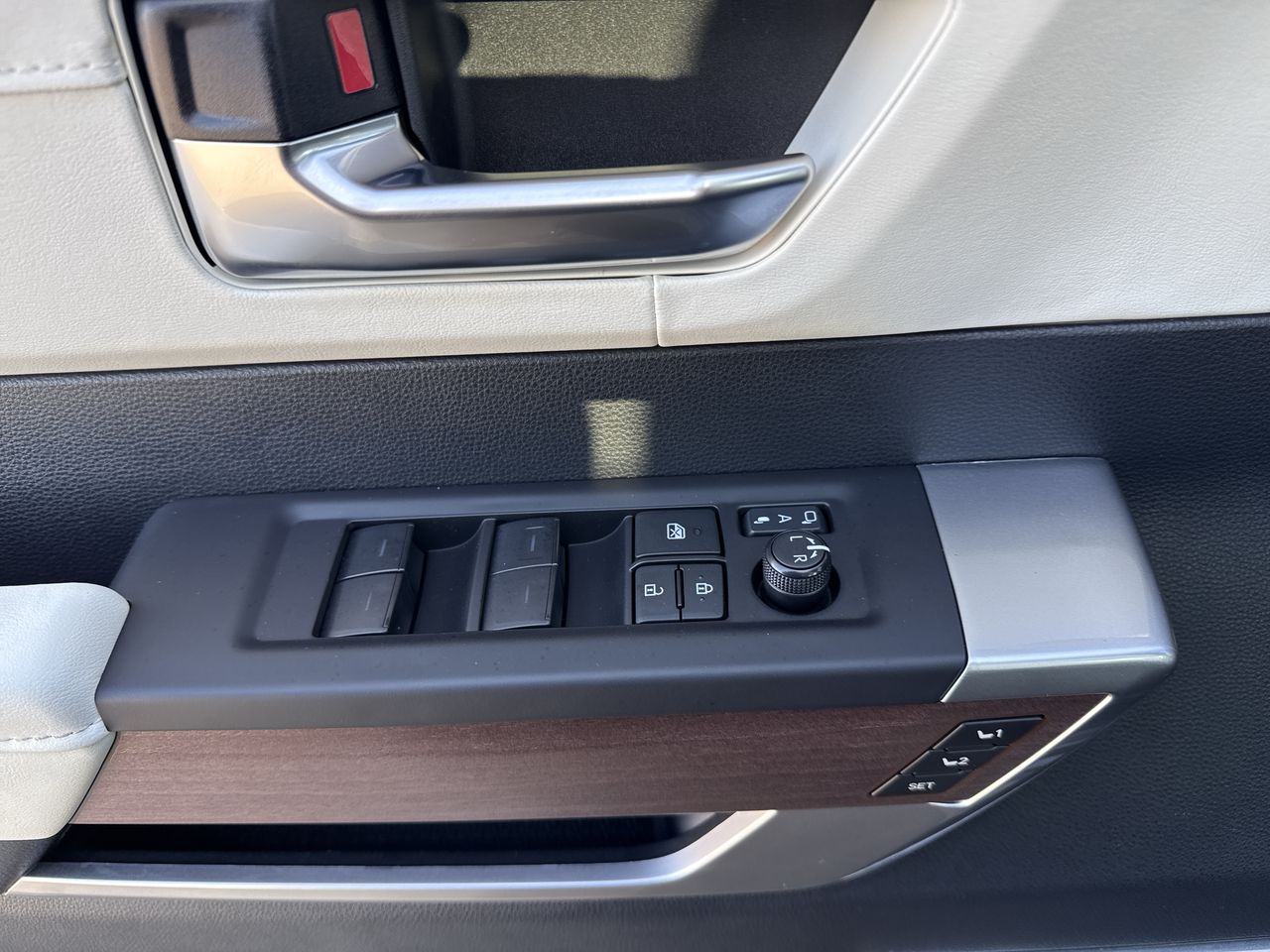 2023 Toyota Tundra Hybrid Capstone Hybrid