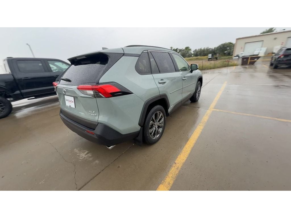 2022 Toyota RAV4 Hybrid XLE Premium
