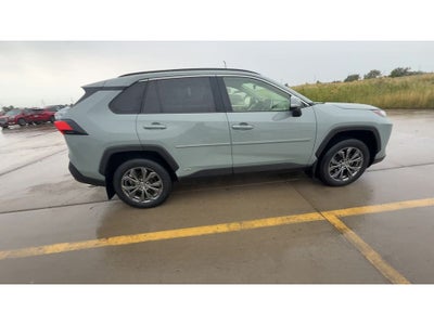 2022 Toyota RAV4 Hybrid XLE Premium