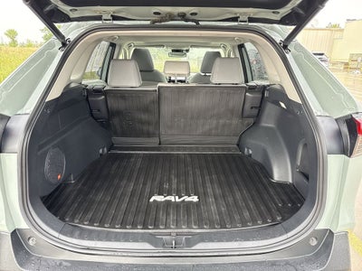 2022 Toyota RAV4 Hybrid XLE Premium