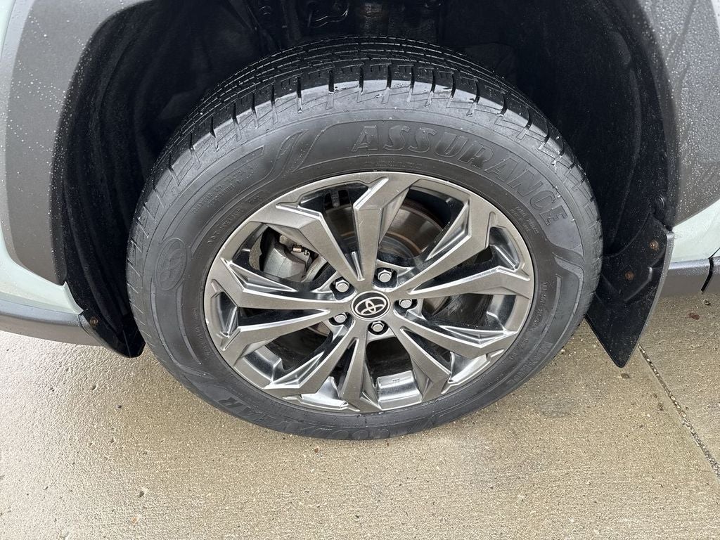 2022 Toyota RAV4 Hybrid XLE Premium