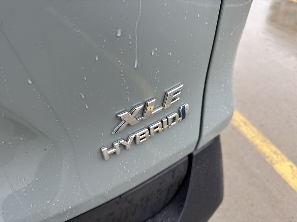 2022 Toyota RAV4 Hybrid XLE Premium