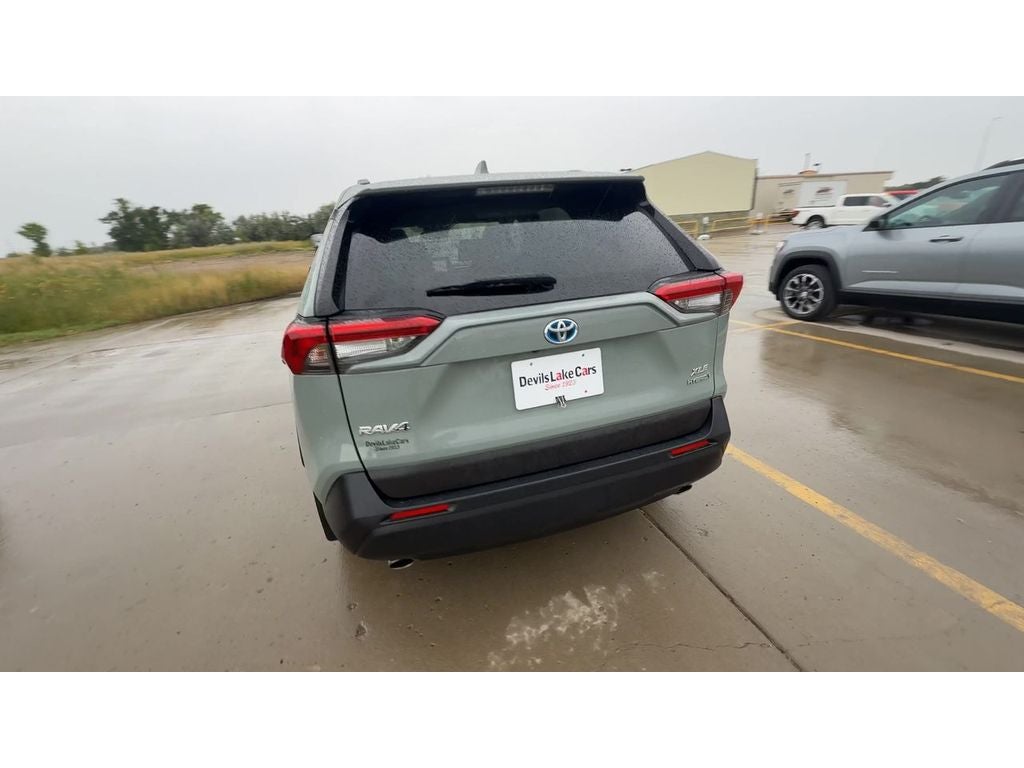 2022 Toyota RAV4 Hybrid XLE Premium