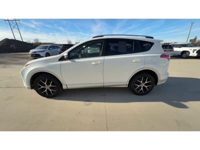2016 Toyota RAV4 SE