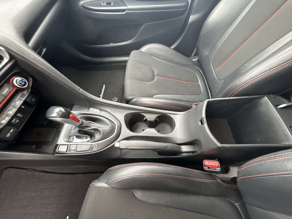 2020 Hyundai Veloster 2.0 Premium